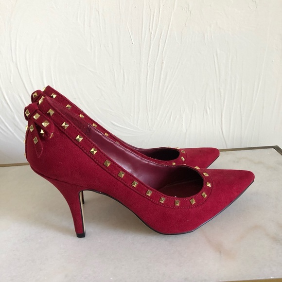 Elle Red Rockstud Bow Heels - Picture 3 of 9